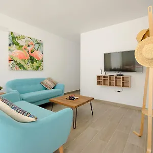 White Volcano Apartment, Free Access To The Fariones Sports Center , Puerto del Carmen (Lanzarote) Spain